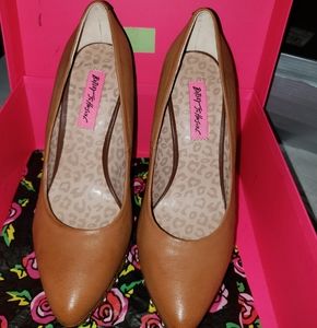 Betsey Johnson Platform Cognac/Tan Heels.